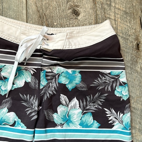 Trinity black Swim Trunks‎ Board Shorts Mens Size 30 - Picture 3 of 5